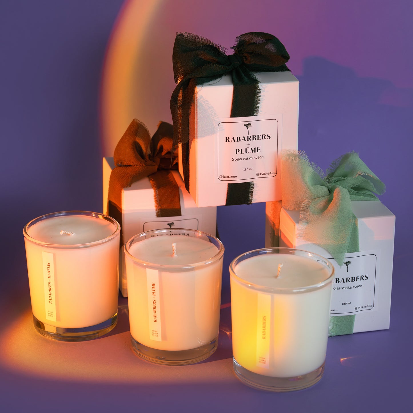Sojas vaska svece RABARBERS + KANĒLIS Dāvanu kastītē